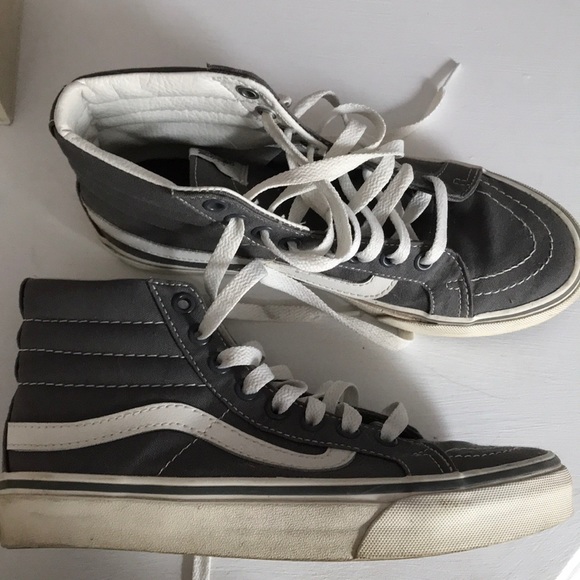 Vans - Picture 2 of 2